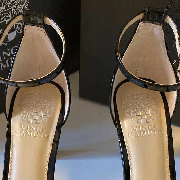 Vince Camuto black patent leather heel - Picture 13 of 16